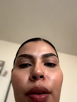 GigiiStone online show from 09-08-25, 06:40