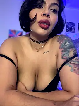 GigiiStone online show from 10-12-25, 05:03