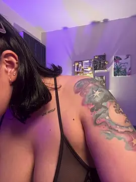 GigiiStone online show from 04-02-26, 12:07