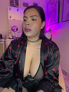 Snapshot of GigiiStone chatting on 02-25-26, 02:17 GigiiStone online show from 02-25-26, 02:17