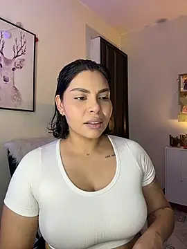 Snapshot of GigiiStone chatting on 02-07-26, 10:40 GigiiStone online show from 02-07-26, 10:40