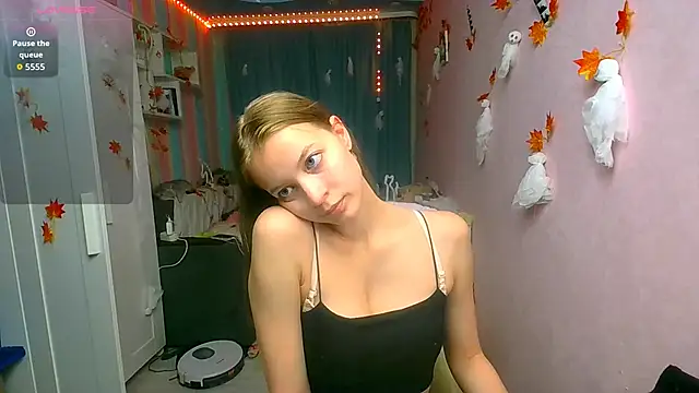   Aphrodita  wow   online show from 10-26-25, 12:38