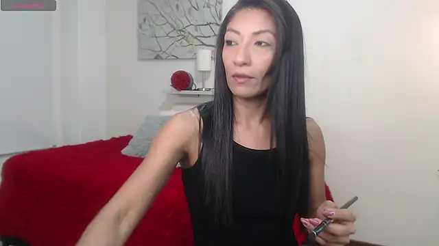 sofia perez    online show from 05-19-26, 07:43