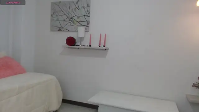 sofia perez    online show from 05-12-26, 07:42