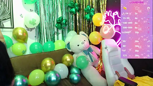 Snapshot of demyanderson_ chatting on 03-17-25, 09:46 demyanderson online show from 03-17-25, 09:46