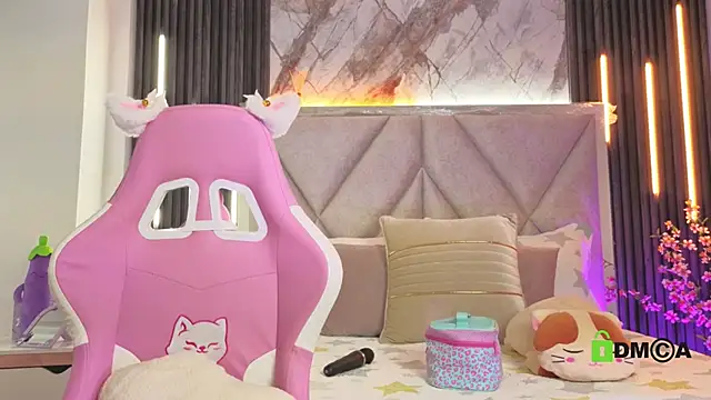 Happy tits online show from 03-27-26, 02:40