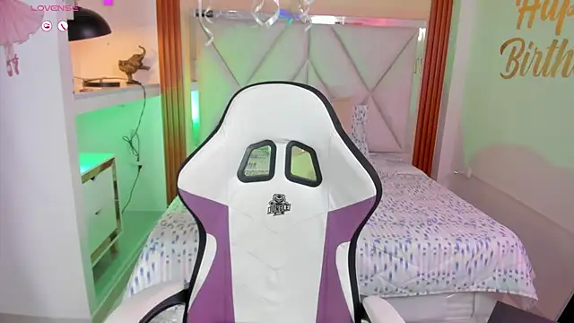 Happy tits online show from 03-19-25, 11:28