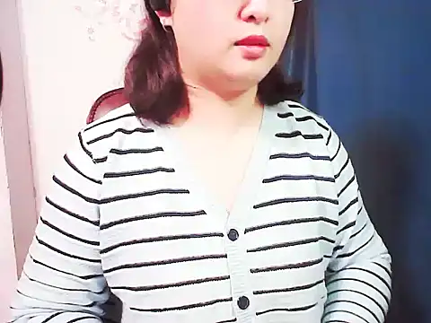 Snapshot of xiaorou-z chatting on 03-06-25, 03:35 xiaorou-z online show from 03-06-25, 03:35