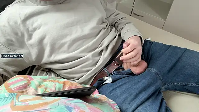 an0nym0us us3r online show from 03-13-26, 01:05