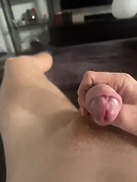 Snapshot of Gayginger86 chatting on 01-19-26, 06:28 Gayginger86 online show from 01-19-26, 06:28