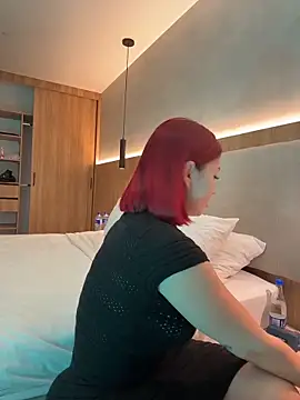 zafiro mo0n online show from 04-05-26, 10:38