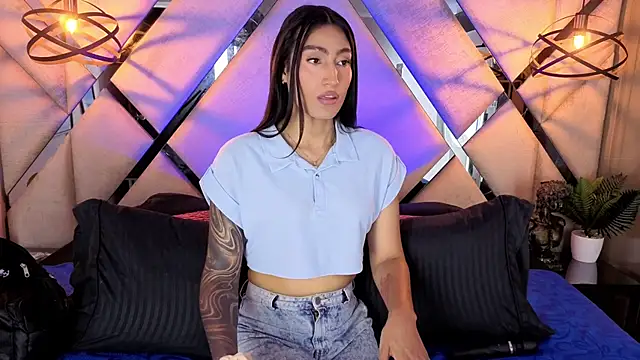 Snapshot of Taly_Fox chatting on 02-28-26, 04:12 Taly Fox online show from 02-28-26, 04:12