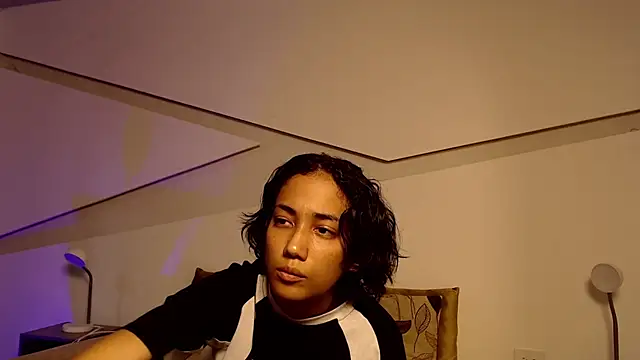 hot little bunny online show from 09-08-25, 09:36