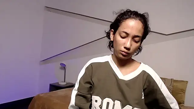 hot little bunny online show from 09-10-25, 09:36