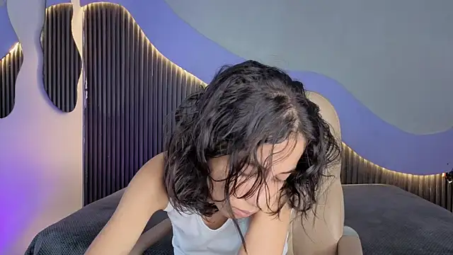 hot little bunny online show from 03-25-26, 09:35