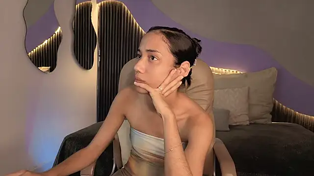 hot little bunny online show from 02-19-26, 09:34