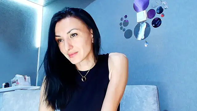 Snapshot of Siaconna chatting on 06-14-26, 10:27 Siaconna online show from 06-14-26, 10:27