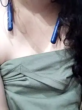 Snapshot of Doll_Nepali chatting on 02-05-25, 12:53 Doll Nepali online show from 02-05-25, 12:53