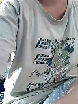 Snapshot of Doll_Nepali chatting on 03-04-25, 10:05 Doll Nepali online show from 03-04-25, 10:05