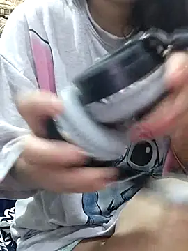 Snapshot of Doll_Nepali chatting on 02-19-25, 09:47 Doll Nepali online show from 02-19-25, 09:47