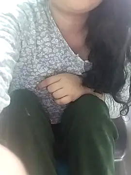 Snapshot of Doll_Nepali chatting on 03-03-25, 12:01 Doll Nepali online show from 03-03-25, 12:01