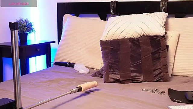 Snapshot of AmandaWat chatting on 02-04-25, 01:27 AmandaWat online show from 02-04-25, 01:27