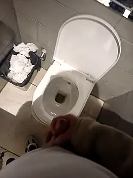 Snapshot of Sexis26 chatting on 01-10-25, 06:38 Sexis26 online show from 01-10-25, 06:38