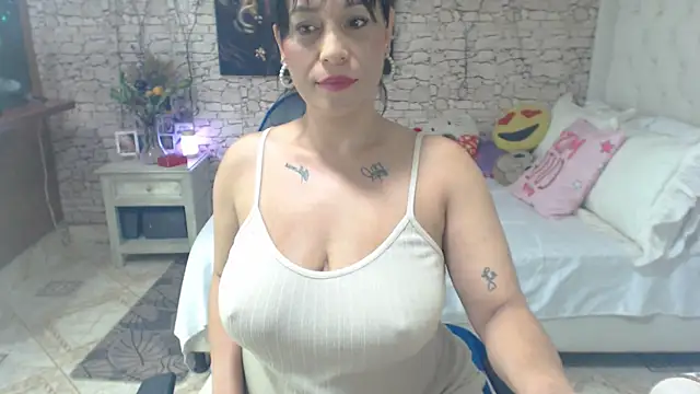 AlissonTyler4u online show from 05-26-26, 10:52
