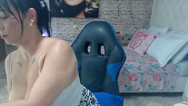 AlissonTyler4u online show from 04-22-26, 04:30