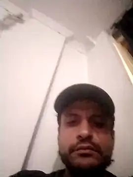 Snapshot of kevin613603 chatting on 10-11-25, 09:21 kevin613603 online show from 10-11-25, 09:21