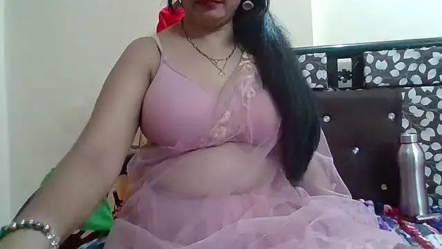 Snapshot of NautyBabe chatting on 10-10-25, 06:09 NautyBabe online show from 10-10-25, 06:09