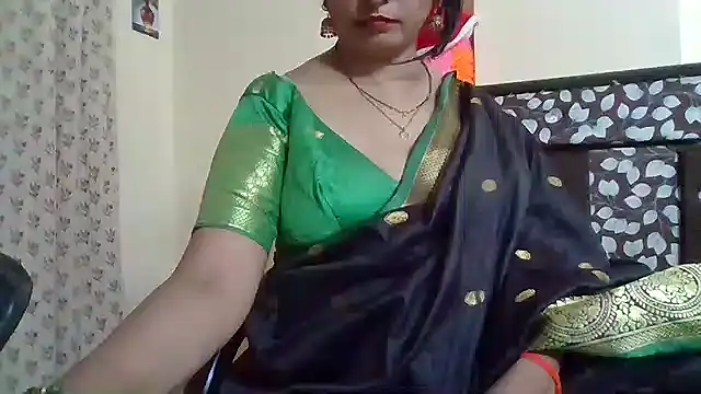 Snapshot of NautyBabe chatting on 10-05-25, 08:10 NautyBabe online show from 10-05-25, 08:10