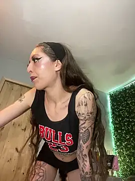 VickyJackson  online show from 03-04-26, 09:44