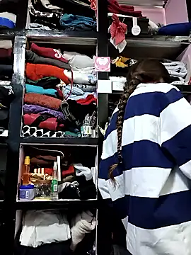 Snapshot of VickyJackson_ chatting on 02-12-26, 05:56 VickyJackson online show from 02-12-26, 05:56