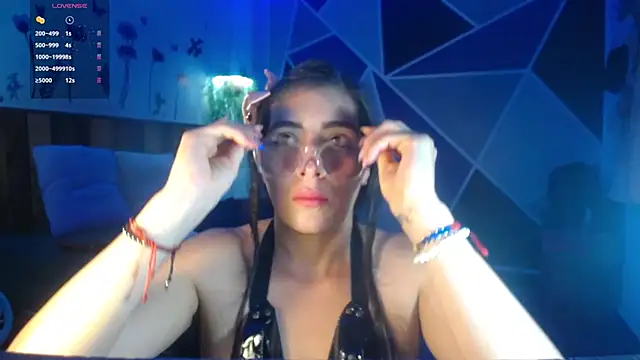 DaMikaela  online show from 11-08-25, 06:55