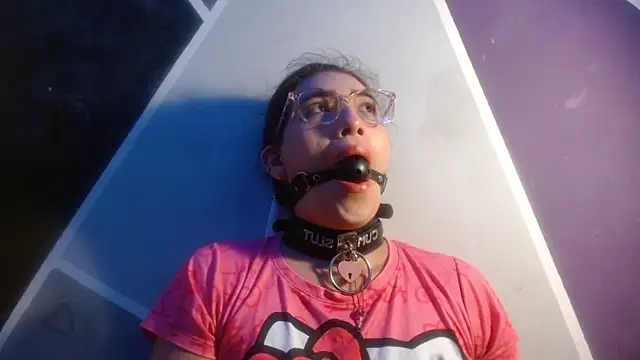 DaMikaela  online show from 02-20-26, 01:57