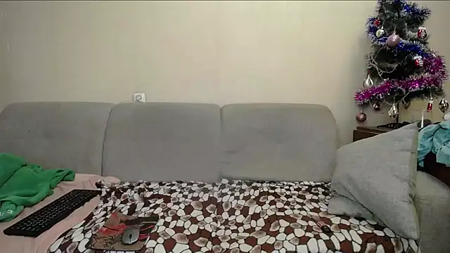 NikolRedMilf online show from 12-15-25, 12:33