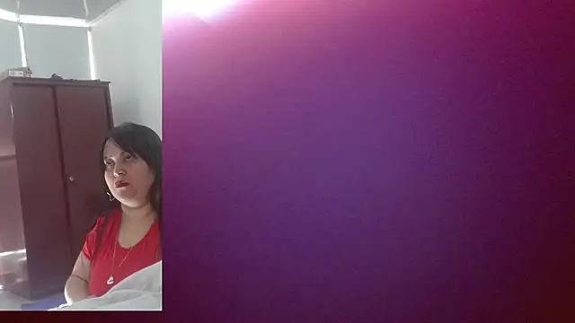 Snapshot of sammyEvans__ chatting on 10-15-25, 01:19 sammyEvans online show from 10-15-25, 01:19