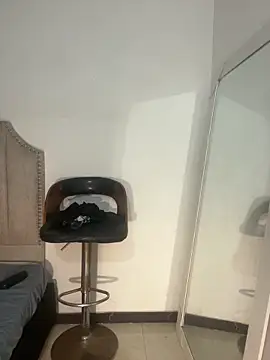 LiraRusso online show from 06-18-26, 10:48