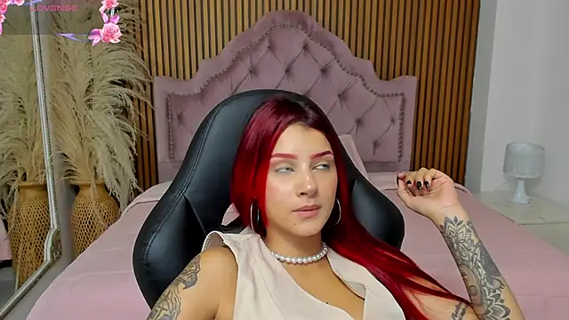 CinthiaCollins online show from 05-19-26, 07:43