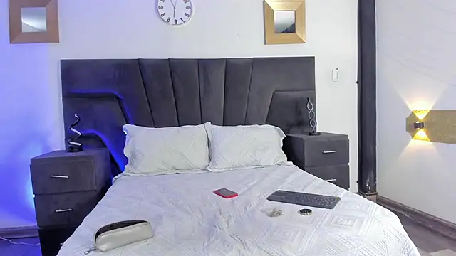 CinthiaCollins online show from 03-17-25, 01:29