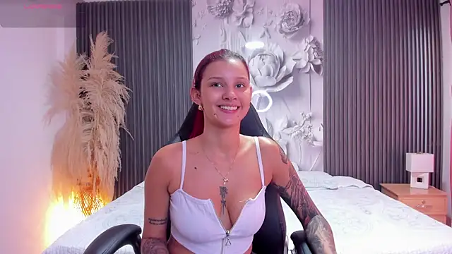 CinthiaCollins online show from 05-29-26, 04:57
