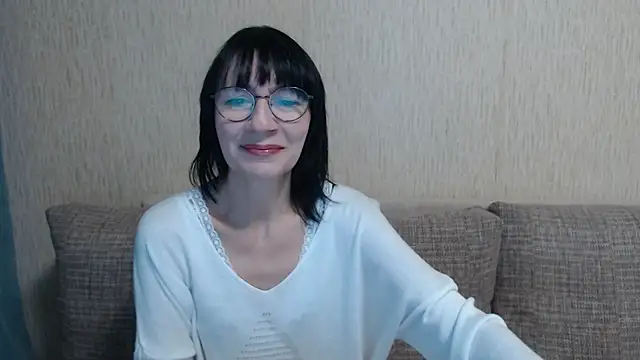 Erica95Bloom online show from 11-14-25, 11:14