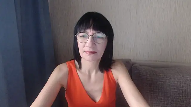 Erica95Bloom online show from 10-15-25, 09:17