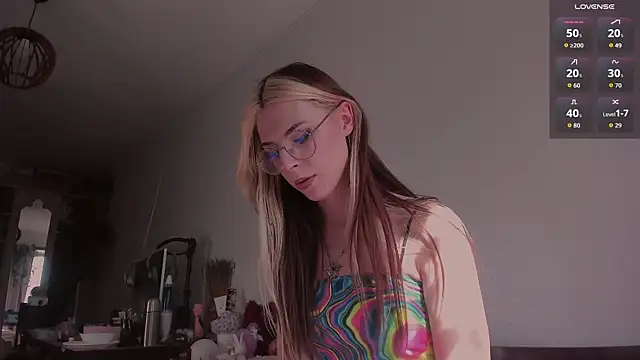  eva  pleasure  online show from 04-04-26, 06:53