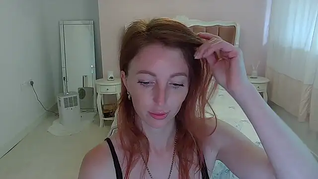 Red firesquirt online show from 07-07-26, 02:20