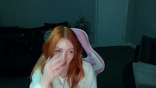 Red firesquirt online show from 03-12-25, 09:24