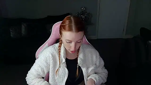 Red firesquirt online show from 02-20-25, 03:30