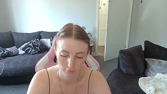 Red firesquirt online show from 04-29-26, 08:51
