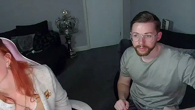 Red firesquirt online show from 03-02-25, 09:41